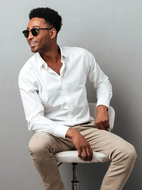 white shirt color on dark skin tone