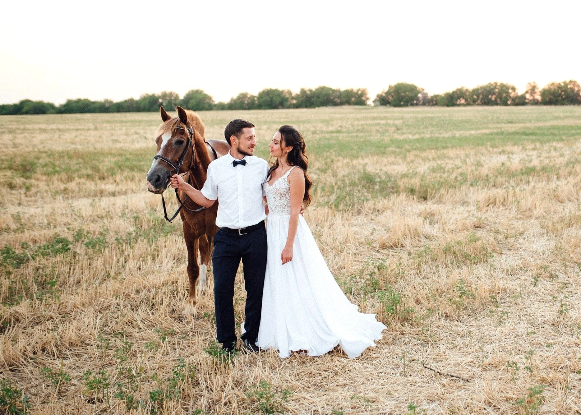 western pre wedding photo shoot ideas